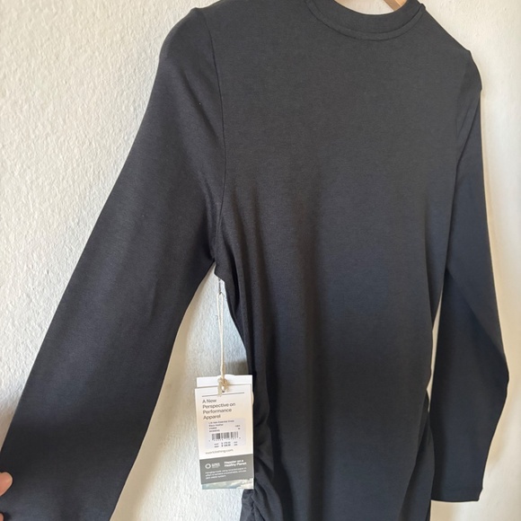 Vuori women’s long Sleeve Halo Essential Dress Black Heather Size M NWT - Picture 9 of 13